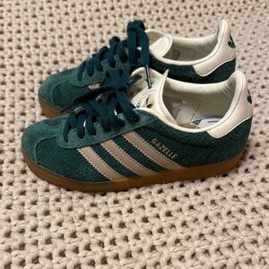 Adidas Kids Green and White Sneakers